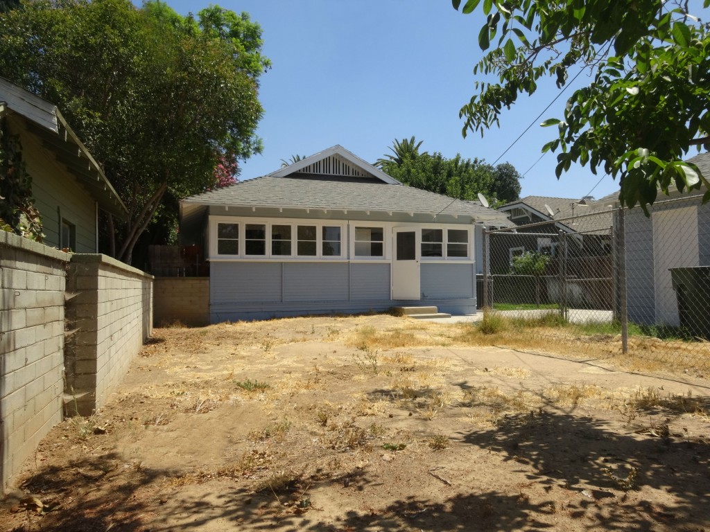 Tara & April Glatzel The Sister Team Info for the "Wood Streets