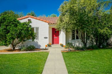 3021 Locust Street, Riverside CA 92501 listed by THE SISTER TEAM