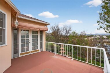 Balcony off family room