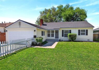Tons of curb appeal!