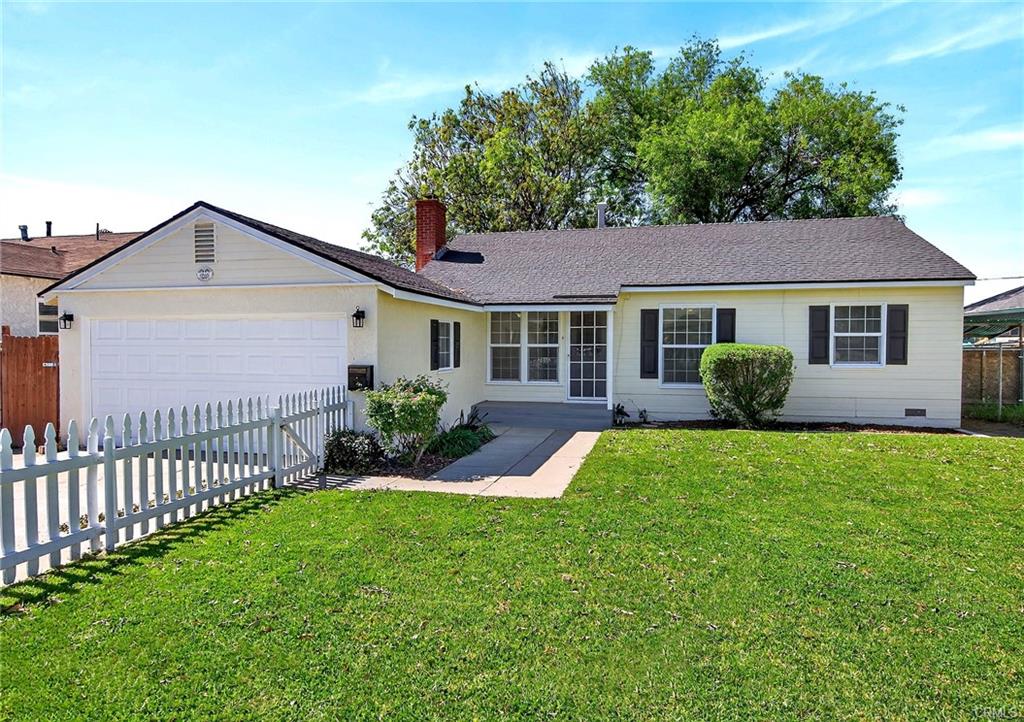 Tons of curb appeal!