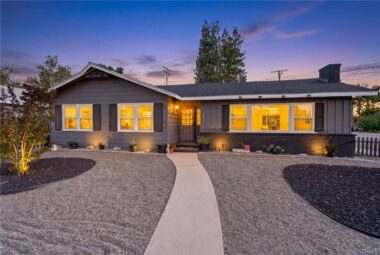 Low-maintenance yardscaping