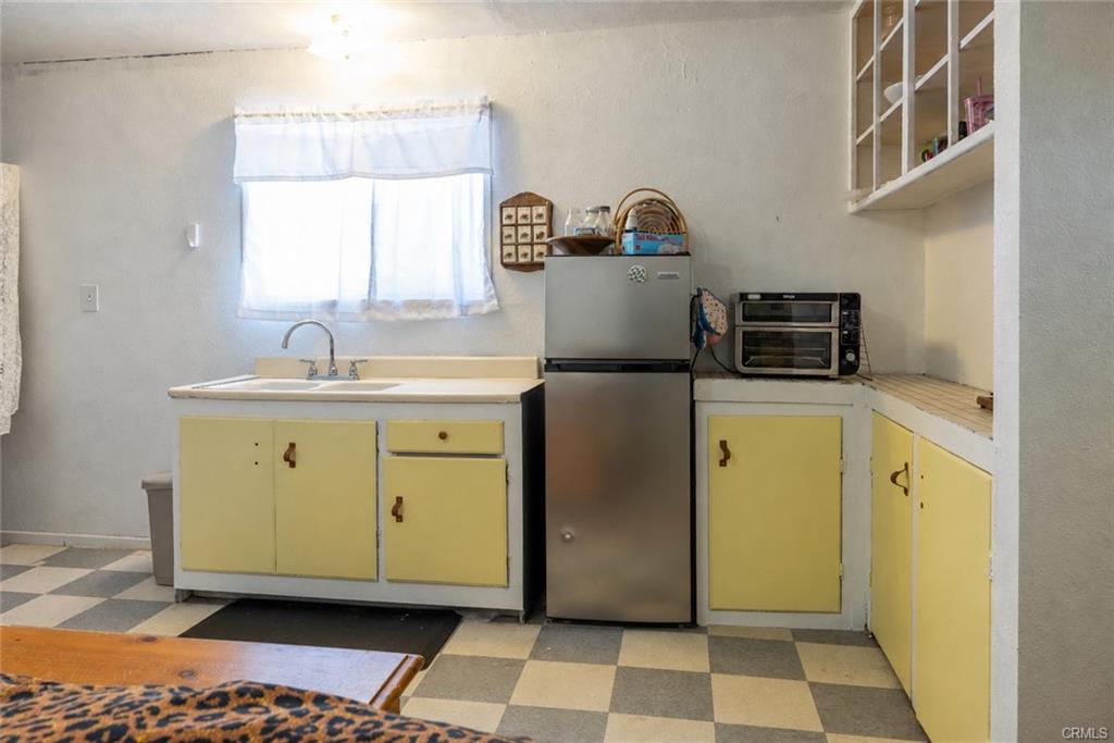 UNPERMITTED ADDITION TO MAIN HOUSE: Kitchenette
