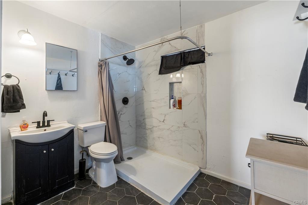PERMITTED ADU: Spacious bathroom