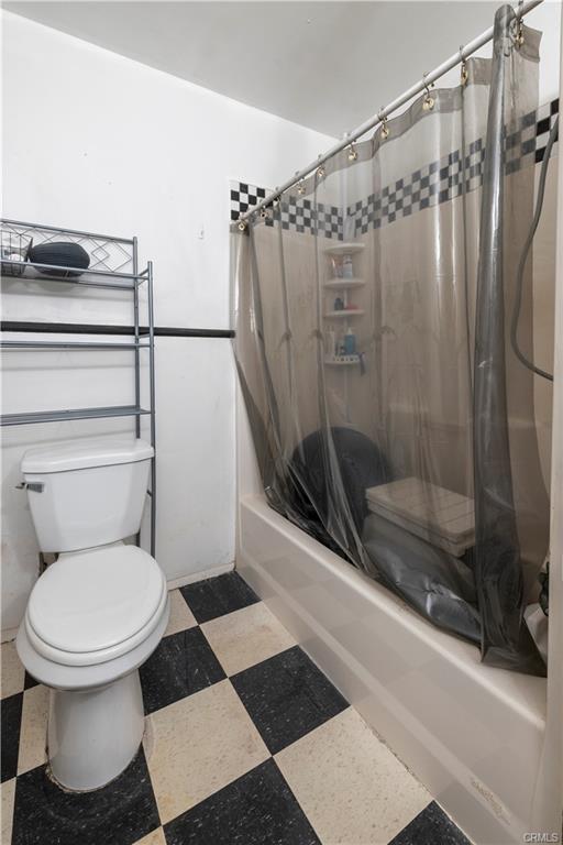 UNPERMITTED ADDITION TO MAIN HOUSE: Full bathroom