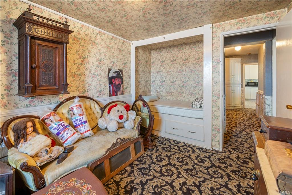 MAIN HOUSE: Bedroom #3